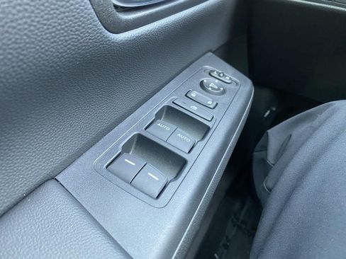 Used 2025 Honda CR-V EX image 21