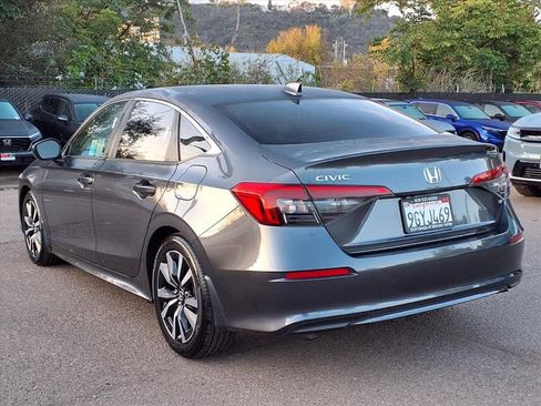 Used 2023 Honda Civic EX image 8