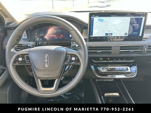New 2026 Lincoln Corsair Premiere image 23