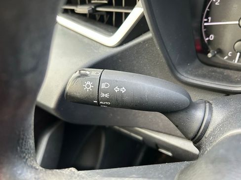 Used 2023 Toyota Corolla LE FWD image 21