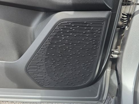 Used 2025 Chevrolet Equinox LT image 15