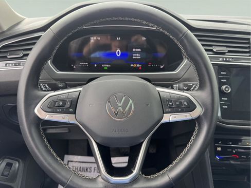 Used 2024 Volkswagen Tiguan SE AWD/4WD image 21