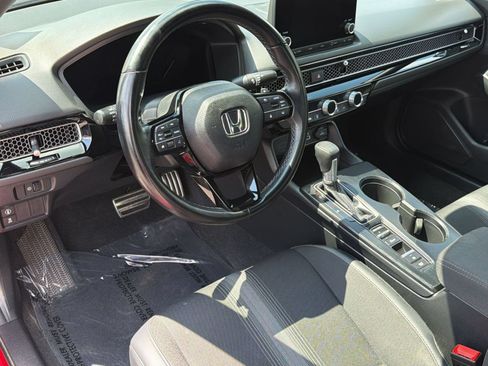 Used 2024 Honda Civic Sport image 4