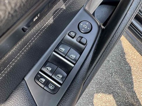 Used 2019 BMW M550i xDrive w/ Premium Package 2 AWD/4WD image 30