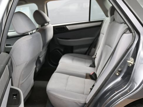 Used 2019 Subaru Outback 2.5i AWD/4WD image 29