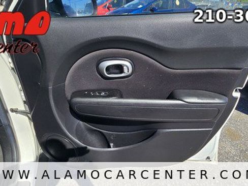 Used 2018 Kia Soul + FWD image 17