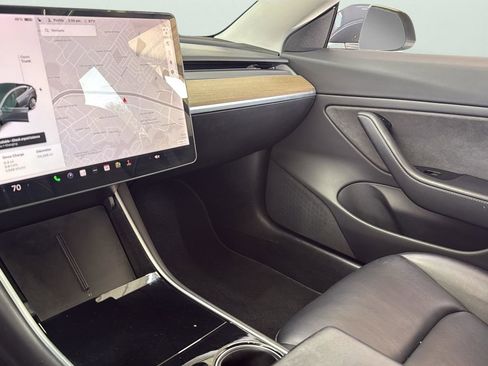 Used 2018 Tesla Model 3 Long Range image 20