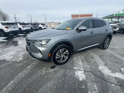 Used 2023 Buick Envision Essence image 4