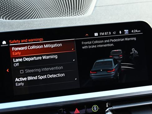 Used 2021 BMW M340i w/ Driving Assistance Package image 14