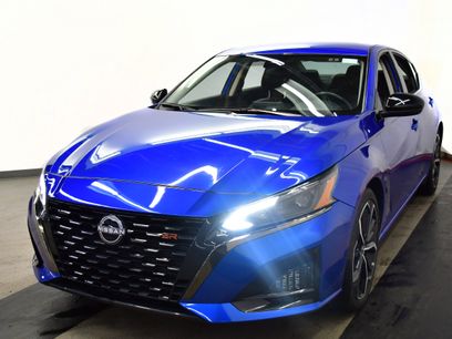 Used 2025 Nissan Altima 2.5 SR