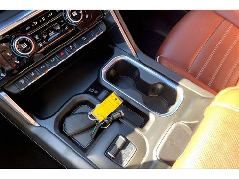 Used 2024 GMC Sierra 3500 Denali Ultimate image 19