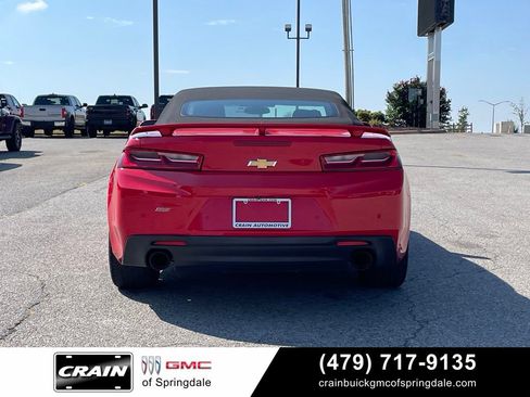 Used 2018 Chevrolet Camaro SS RWD image 6