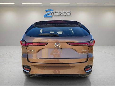 New 2025 MAZDA CX-70 Plug-In Hybrid w/ Premium Pkg image 4