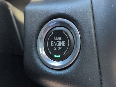 Used 2023 Chevrolet Suburban RST w/ Luxury Package image 19