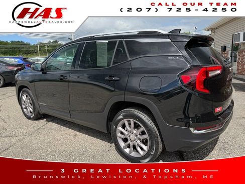 Used 2024 GMC Terrain SLT AWD/4WD image 4