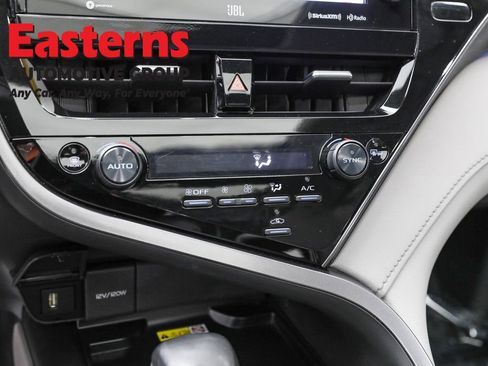 Used 2023 Toyota Camry XLE w/ Navigation Package image 19