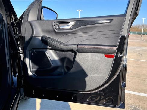 Used 2025 Ford Escape ST-Line Select image 22