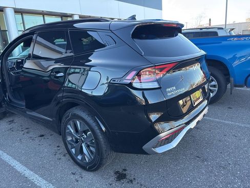 Used 2025 Kia Sportage SX Prestige image 3