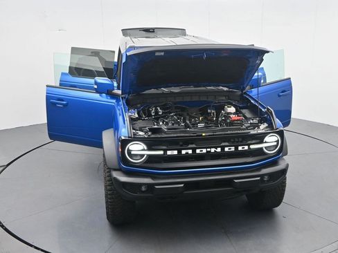 Used 2024 Ford Bronco Outer Banks w/ Sasquatch Package AWD/4WD image 42