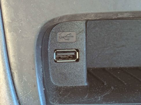 Used 2017 Ford Focus SE image 22