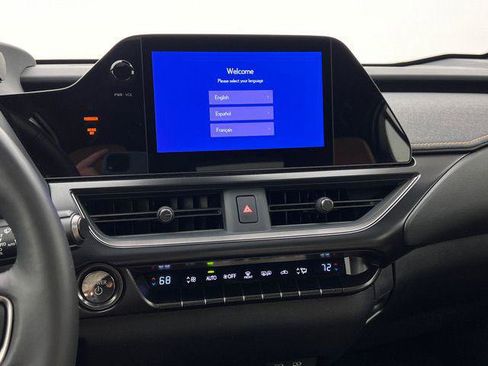 Certified 2025 Lexus UX 300h AWD w/ Accessory Package (Z1) image 22
