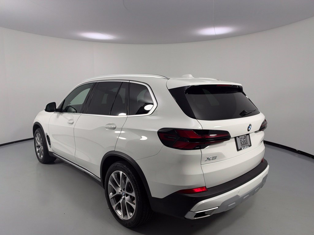 Certified 2026 BMW X5 xDrive40i w/ Premium Package AWD/4WD image 6