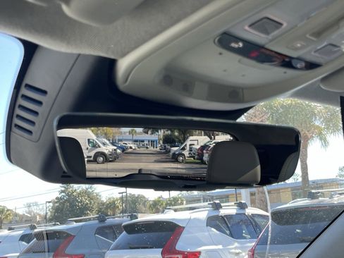 New 2025 Volvo XC40 B5 Ultra w/ Protection Package Premier image 30