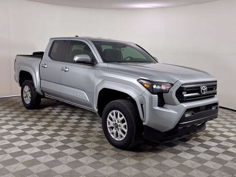 Used 2024 Toyota Tacoma SR5 RWD image 1