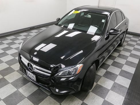 Used 2017 Mercedes-Benz C 300 4MATIC Sedan image 6