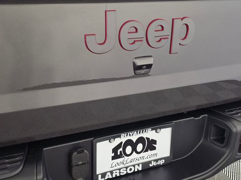 New 2026 Jeep Gladiator Rubicon image 12