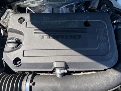 Used 2024 Buick Envision Sport Touring image 33