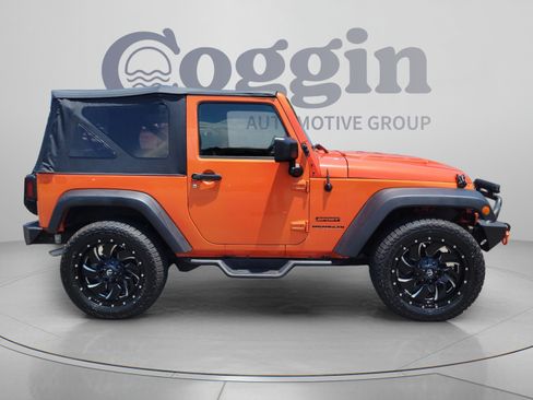 Used 2015 Jeep Wrangler Sport w/ Quick Order Package 23S AWD/4WD image 6