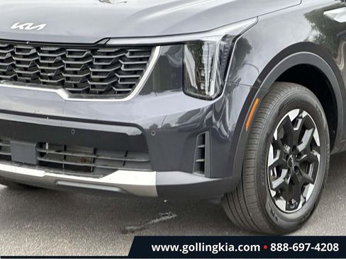 Certified 2025 Kia Sorento S AWD/4WD image 6