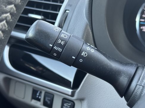 Used 2018 Subaru Forester 2.5i Limited image 16