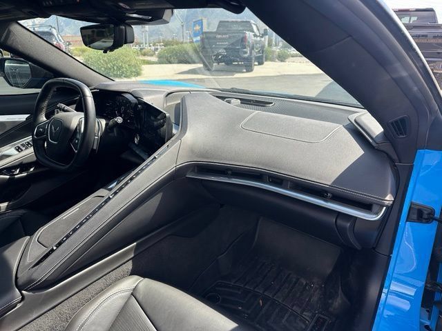 Used 2021 Chevrolet Corvette Stingray Preferred Conv w/ Z51 Performance Package RWD image 33