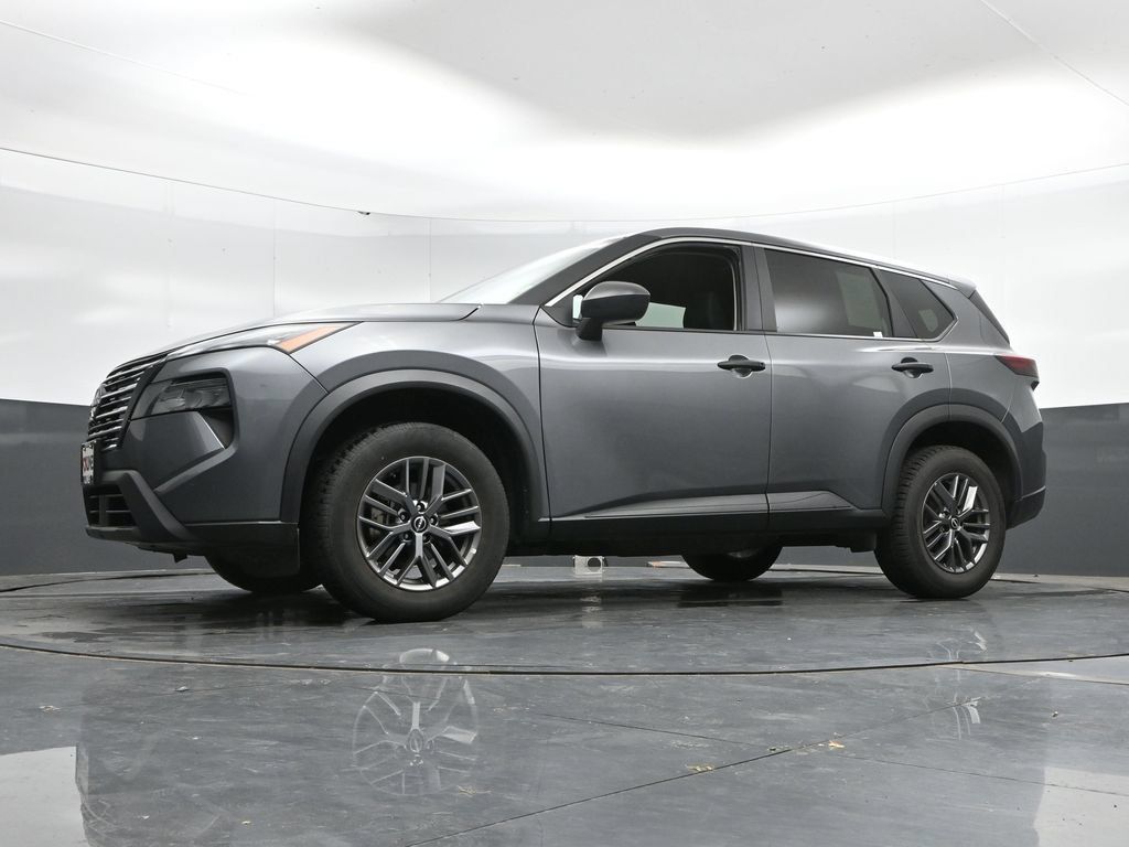 Used 2024 Nissan Rogue S AWD/4WD image 45