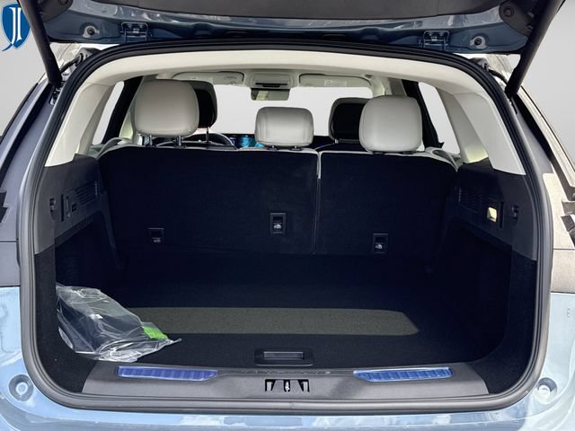 New 2026 Lincoln Nautilus Premier AWD/4WD image 17