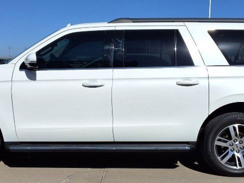 Used 2023 Ford Expedition Max XLT RWD image 5