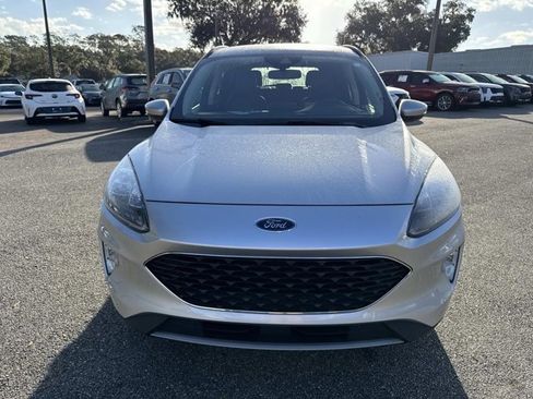 Used 2020 Ford Escape Titanium image 6