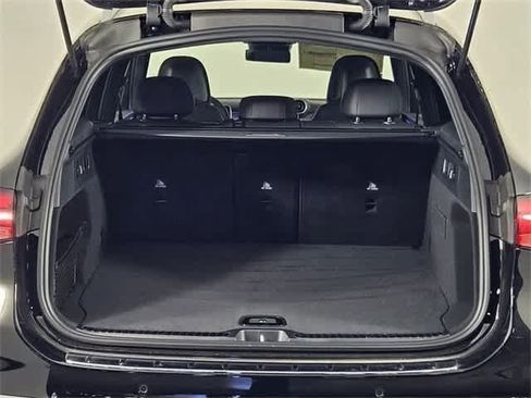 Used 2025 Mercedes-Benz GLC 300 4MATIC image 85