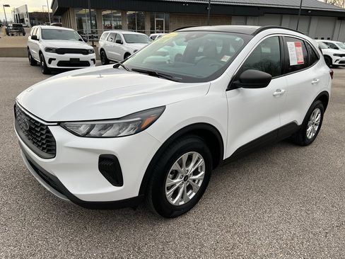 Used 2023 Ford Escape Active w/ Tech Pack #1 image 3