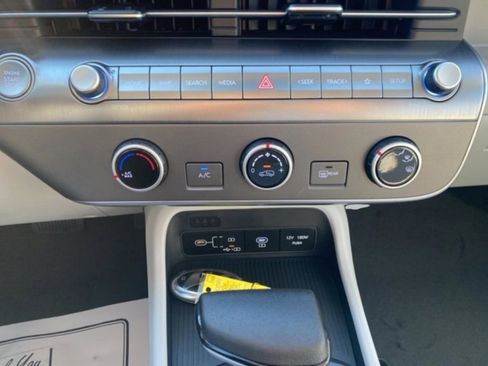 New 2026 Hyundai Kona SE FWD image 23