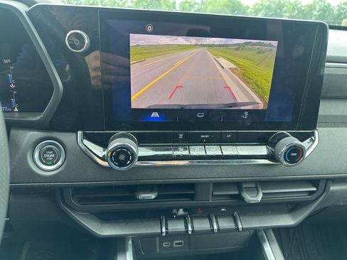 Used 2023 Chevrolet Colorado Trail Boss w/ Advanced Trailering Package AWD/4WD image 8
