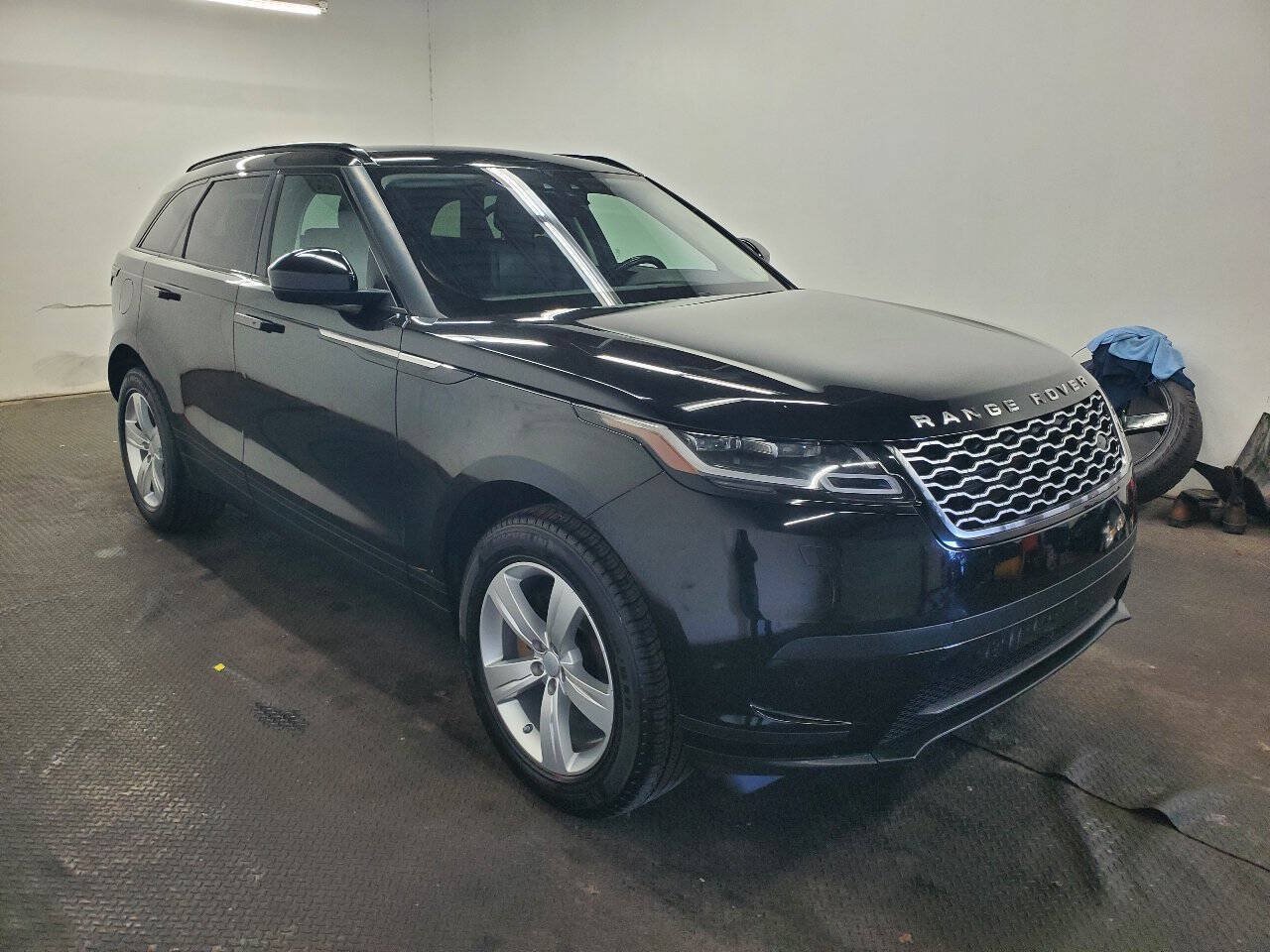 Used 2019 Land Rover Range Rover Velar S AWD/4WD image 3