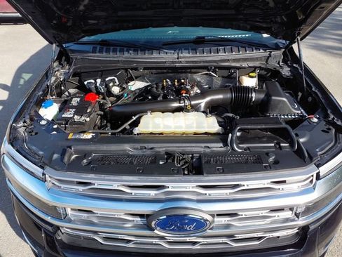 Used 2022 Ford Expedition Platinum AWD/4WD image 24