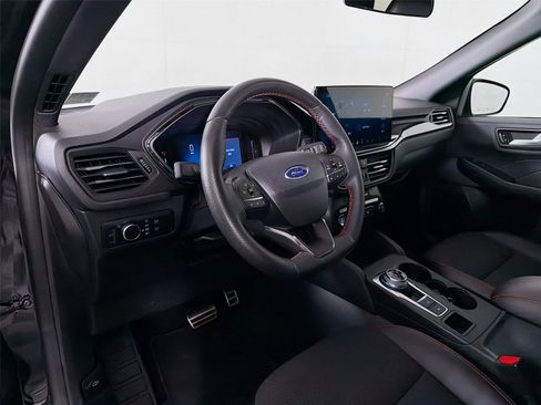 Used 2024 Ford Escape ST-Line w/ Tech Pack #1 image 9