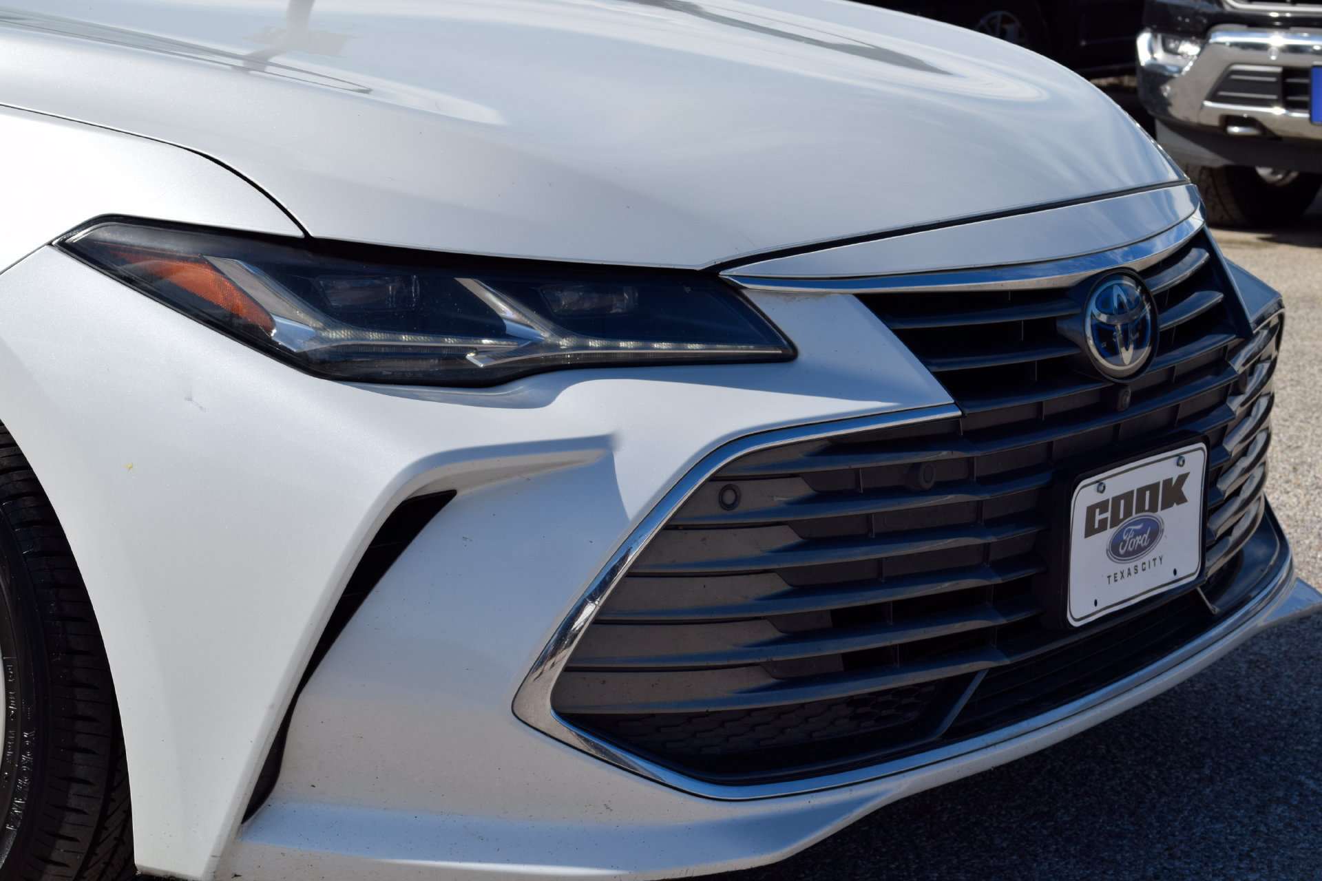 Used 2021 Toyota Avalon Limited w/ Advanced Safety Package FWD image 25
