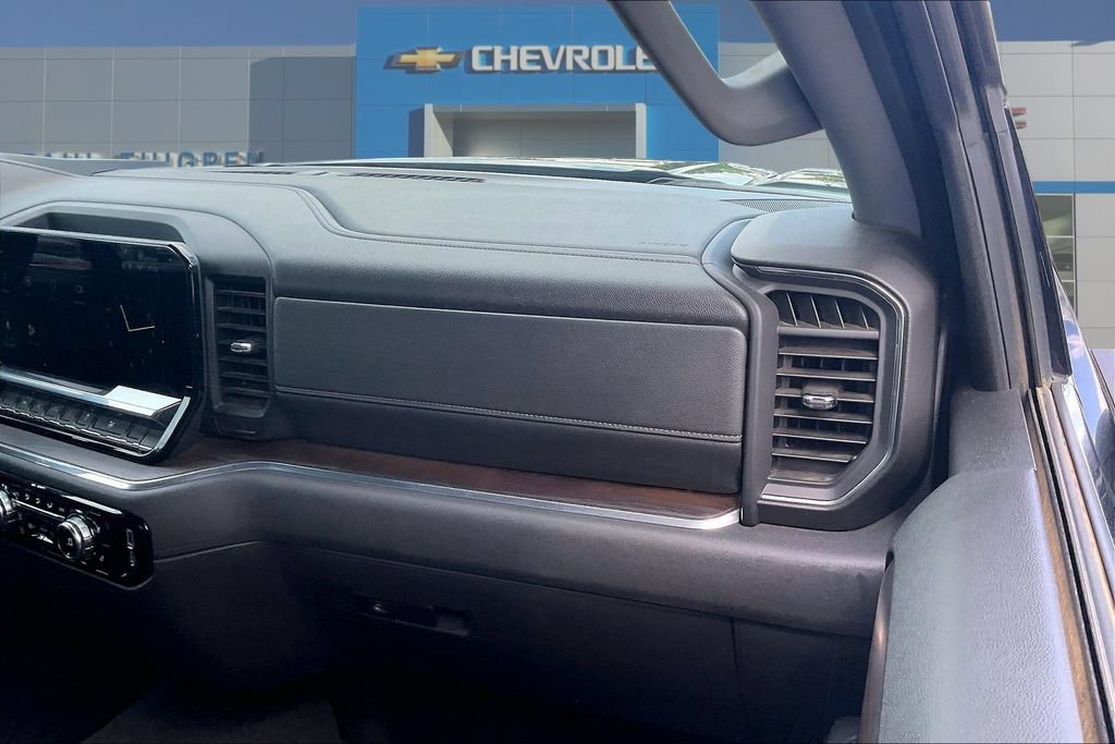 Used 2024 GMC Sierra 1500 SLT AWD/4WD image 27