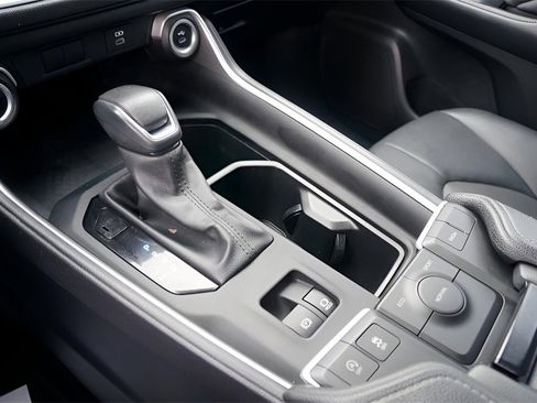 Used 2024 Toyota Grand Highlander Limited image 27