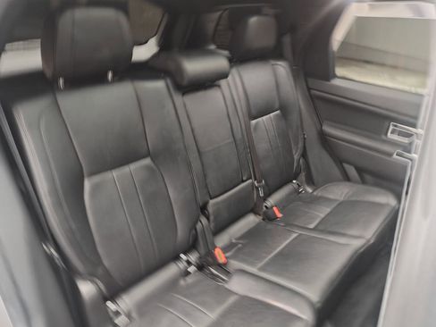 Used 2018 Land Rover Discovery Sport HSE image 23